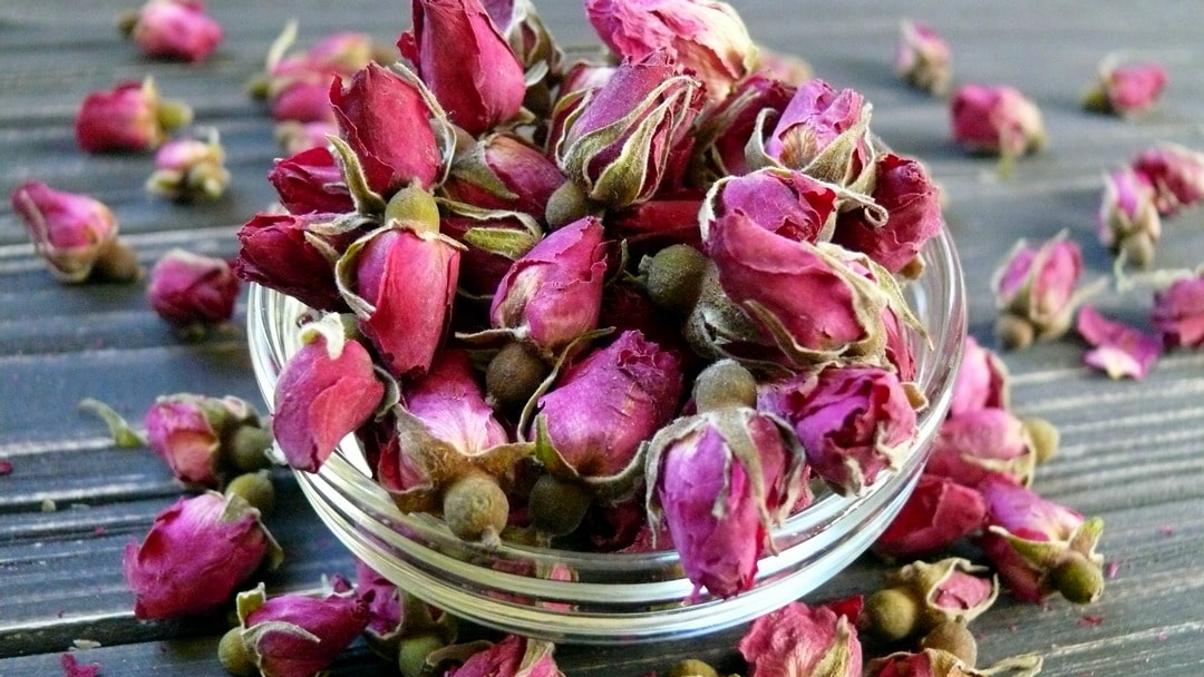 Розовые бутончики (цветки), Азербайджан